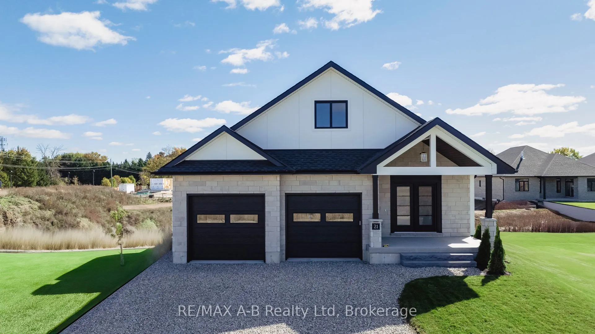 21 Orchard Drive, Stratford, ON N5A 0J7