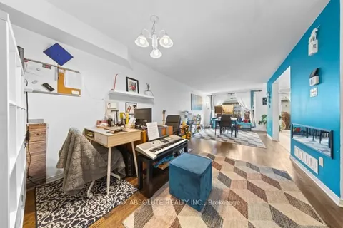 344 Amici Terrace, Kanata, ON K2S 0J4