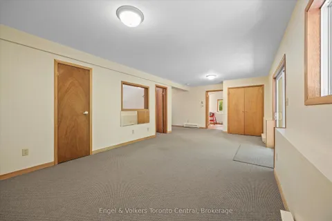 13 HICKORY Crescent, Seguin, ON P0C 1J0