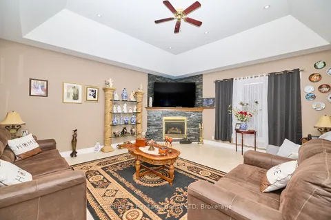 3290 Evadere Avenue, Fort Erie, ON L0S 1N0
