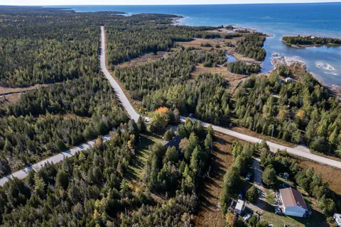 4 MCIVOR Drive, Northern Bruce Peninsula, ON N0H 1Z0