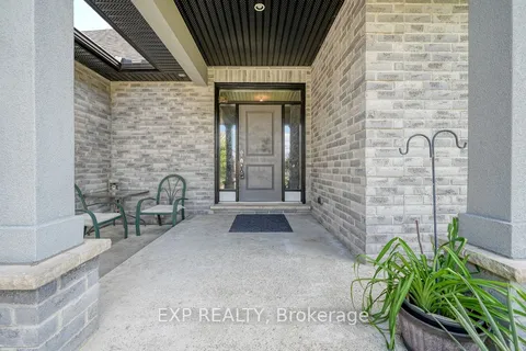 1456 HEALY Lane, ON N6G 5P4