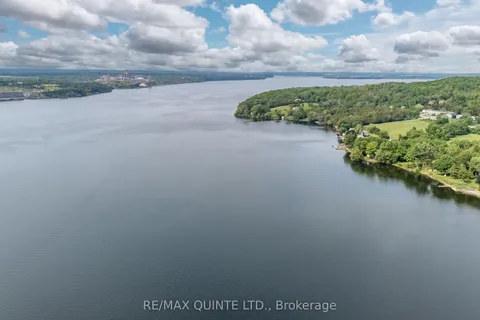 12510 Loyalist Parkway, Prince Edward County, ON K0K 2T0