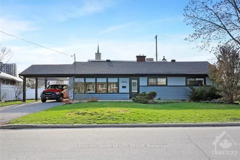 2204 Utah Street, Alta Vista and Area, ON K1H 7W8