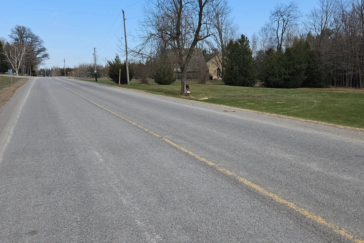 426 GULLY Road, ON K9A 4J8