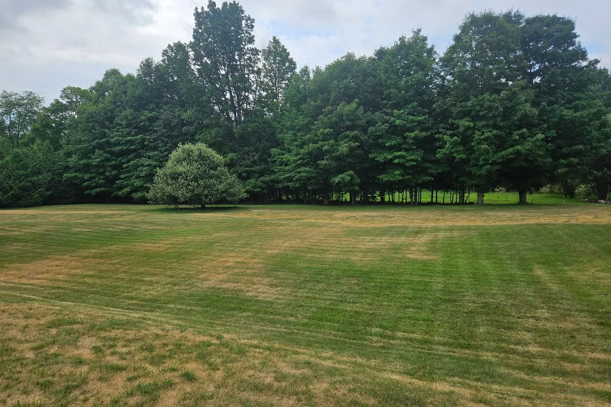 426 GULLY Road, ON K9A 4J8