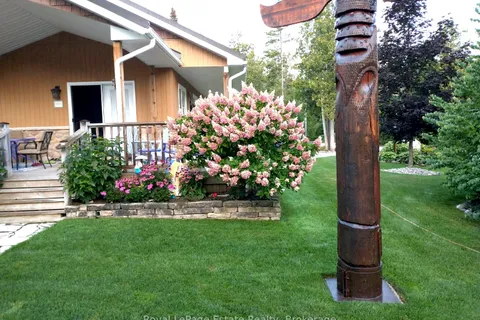 204 Seventh Street, South Bruce Peninsula, ON N0H 2G0