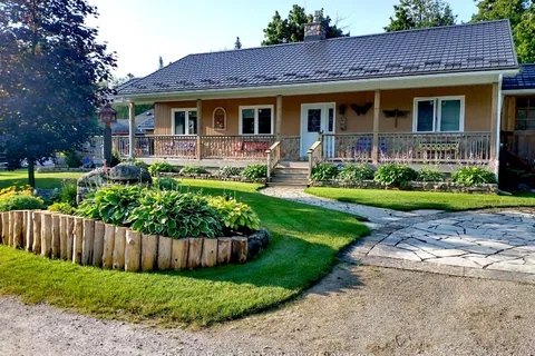 204 Seventh Street, South Bruce Peninsula, ON N0H 2G0