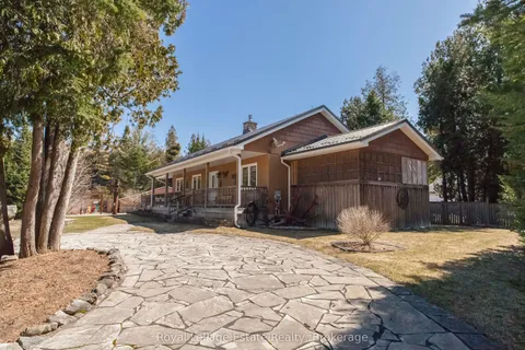 204 Seventh Street, South Bruce Peninsula, ON N0H 2G0
