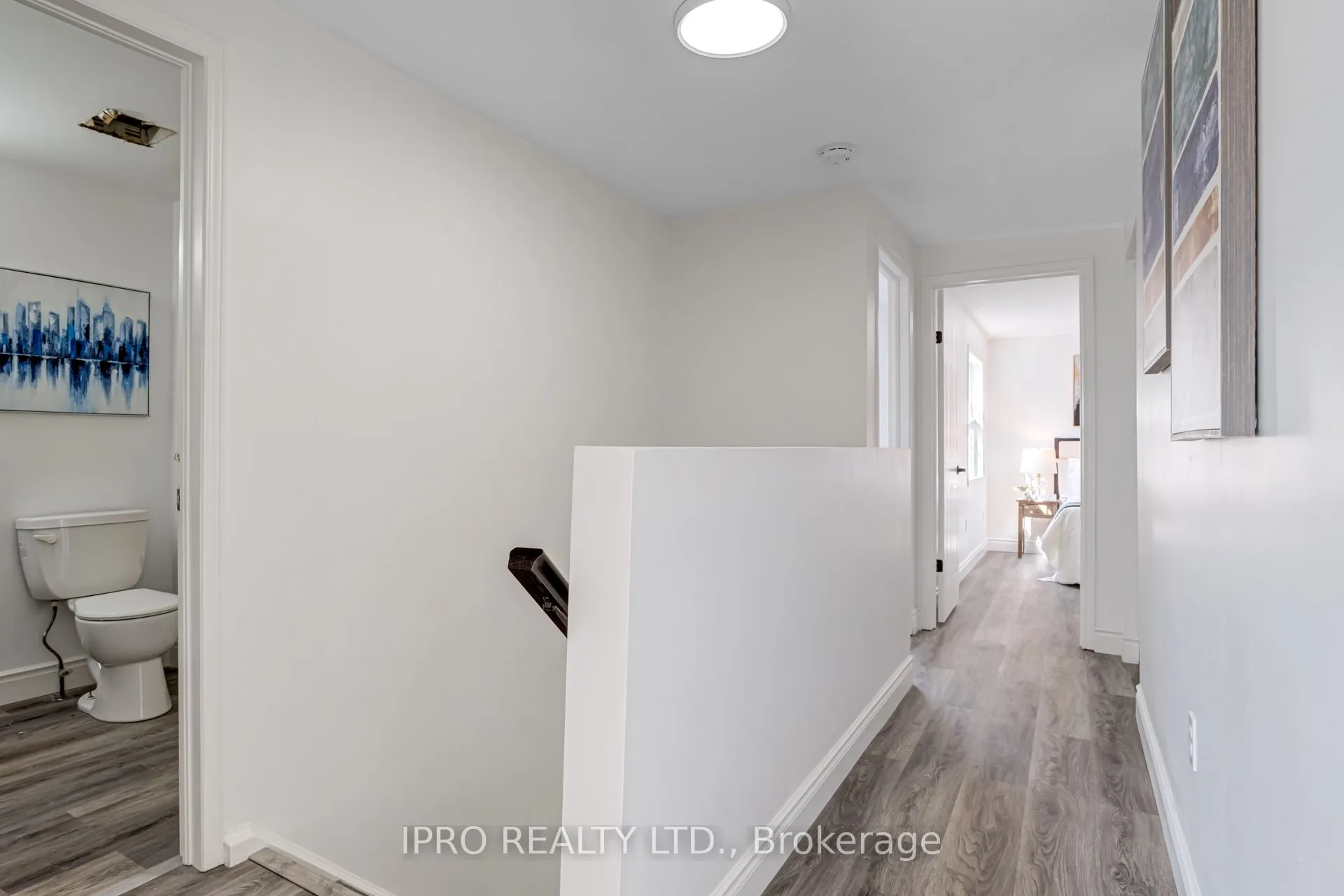 552 Dansbury Drive, Waterloo, ON N2K 4E2