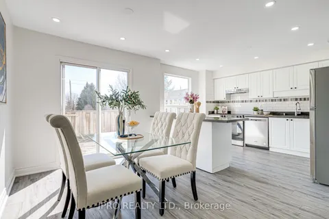 552 Dansbury Drive, Waterloo, ON N2K 4E2