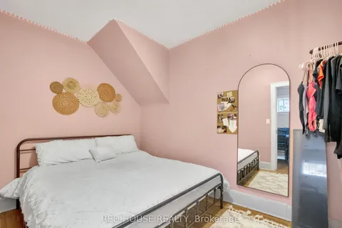 531 Mcewan Avenue, Windsor, ON N9B 2E7