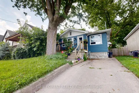 18 Connaught Avenue, ON N5Y 3A3