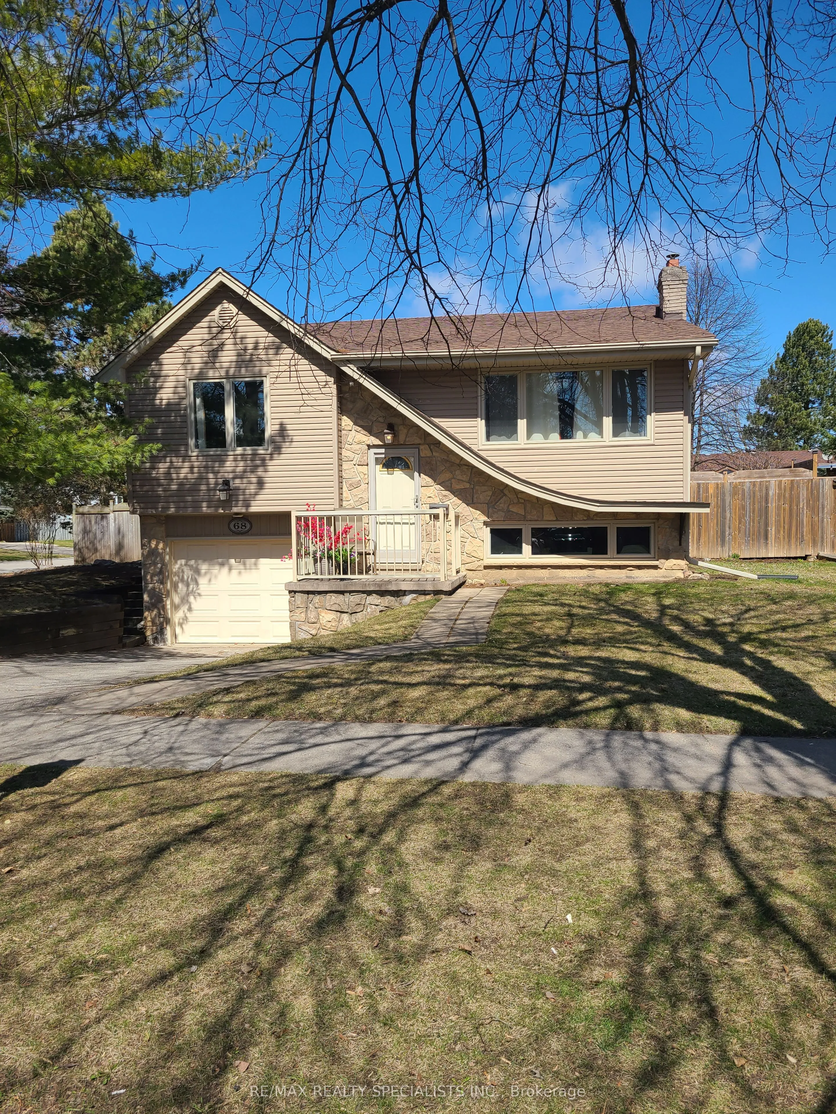 68 Oriole Parkway, Brantford, ON N3R 6V9