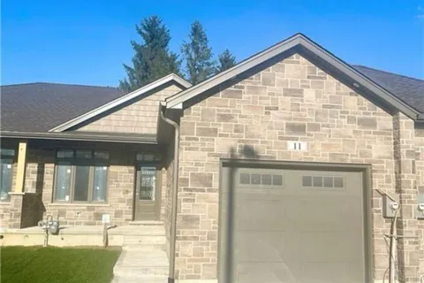 11 Nyah Court, Kincardine, ON N0G 2T0