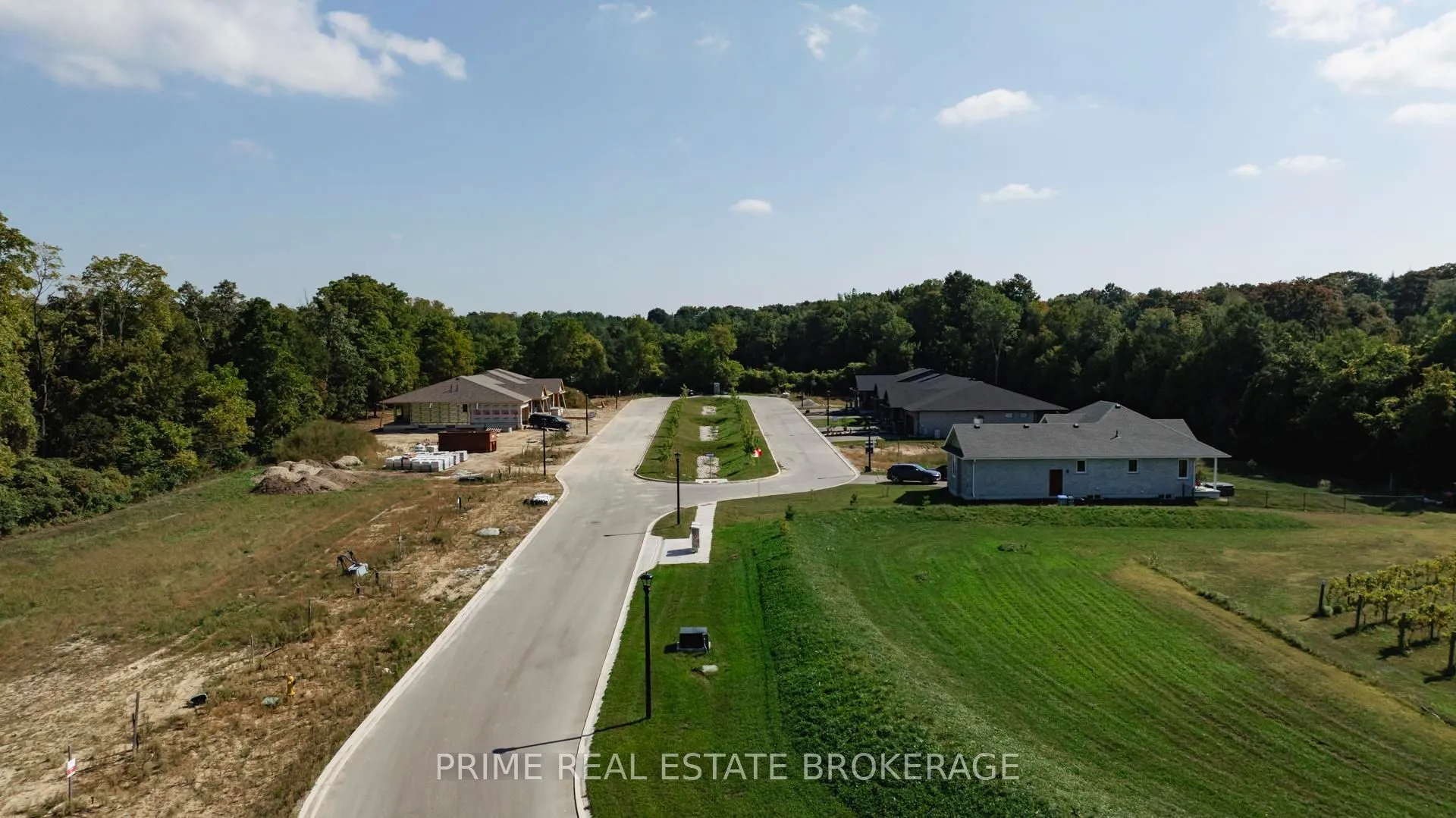 60 Deer Ridge Lane, Bluewater, ON N0M 1G0
