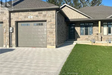 15 Nyah Court, Kincardine, ON N0G 2T0