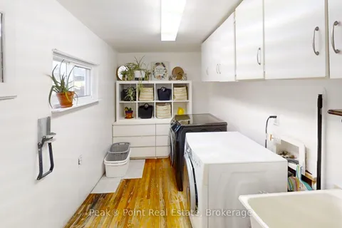 32 SUSSEX Square, Georgian Bluffs, ON N4K 5N5