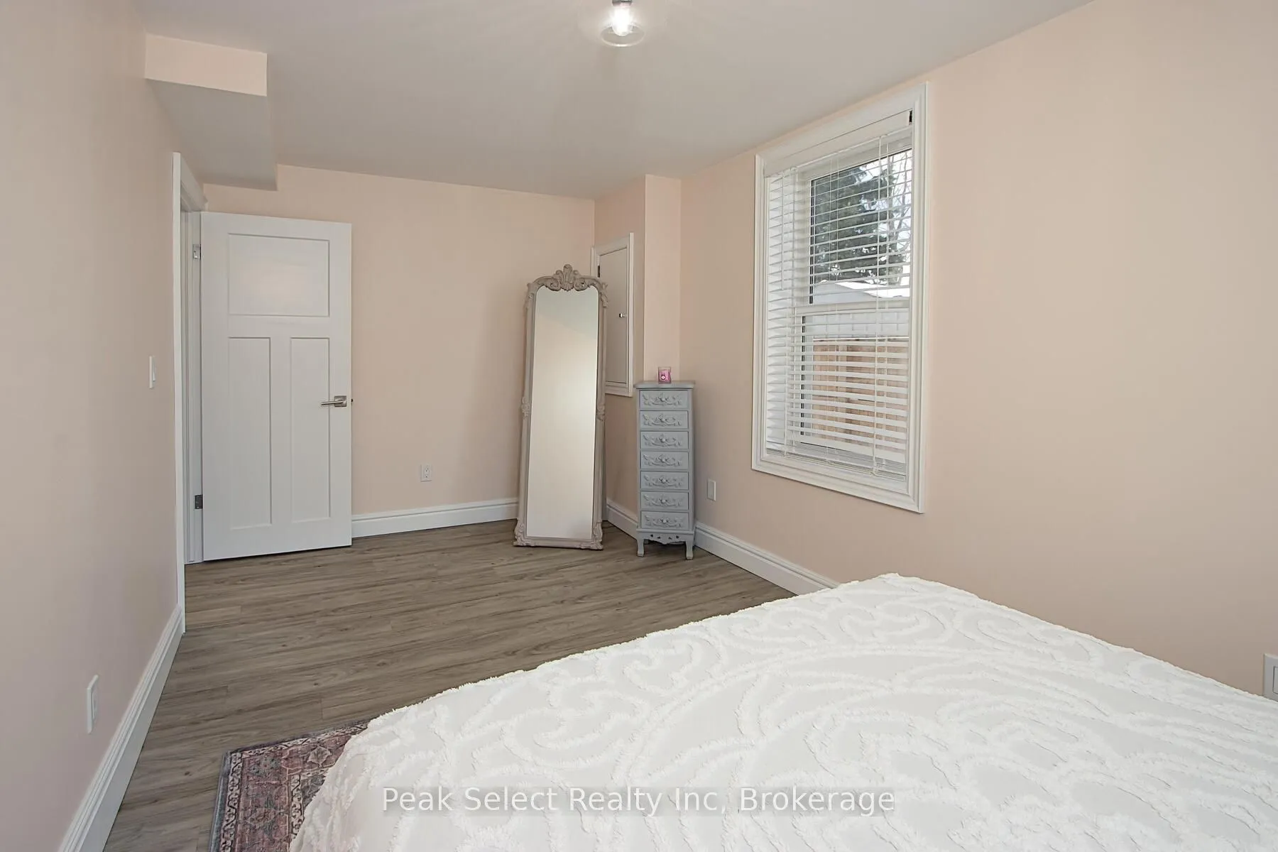 210 Jones Street, St. Marys, ON N4X 1B1