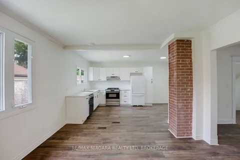 20 Randolph Street, Welland, ON L3B 4C2