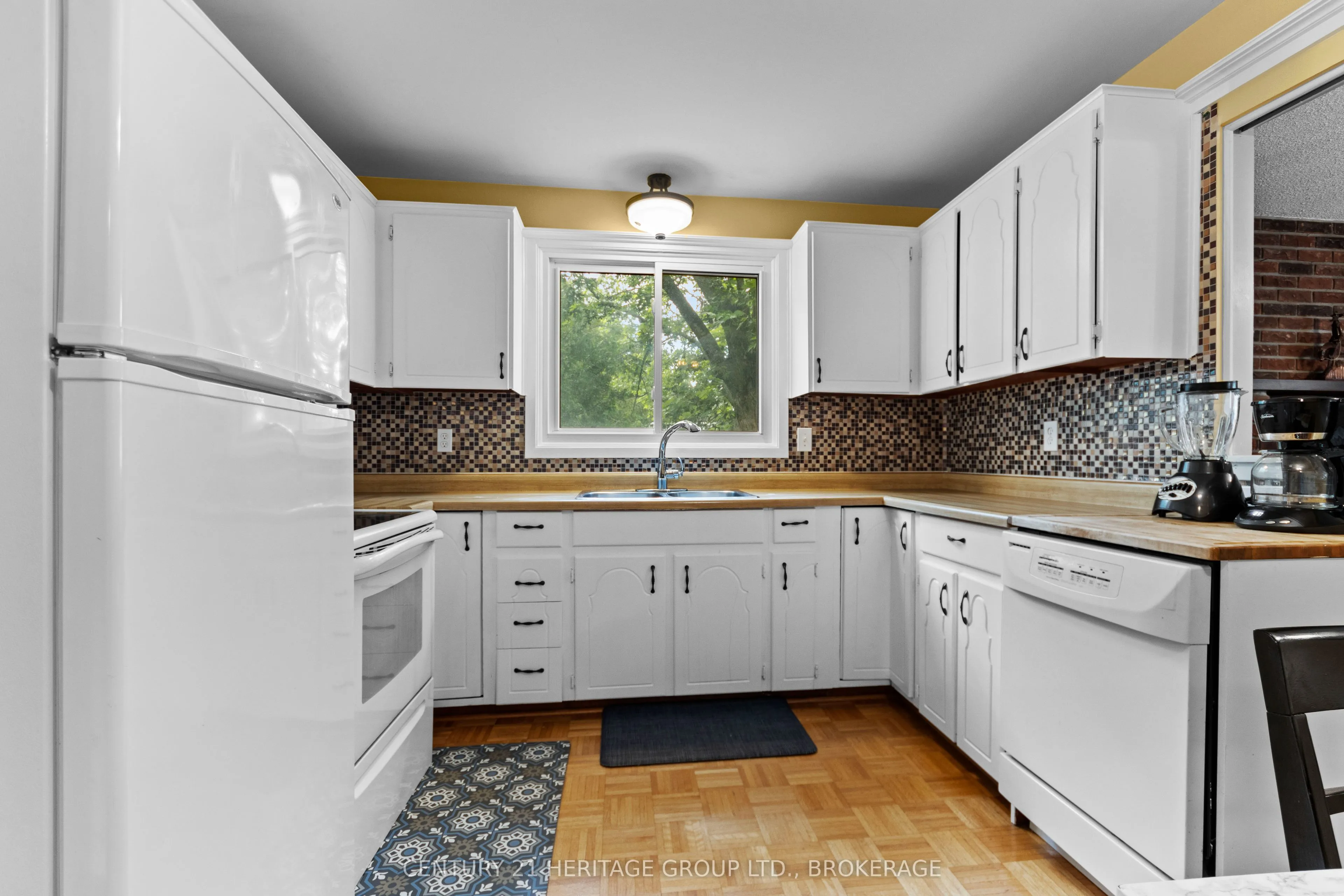785 Allum Avenue, Kingston, ON K7M 7A3