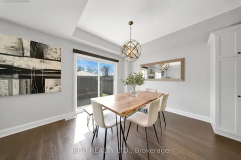 22 Lagoon Avenue, Hamilton, ON L8H 7C5