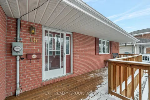 16 Maple Avenue, Prince Edward County, ON K0K 2T0
