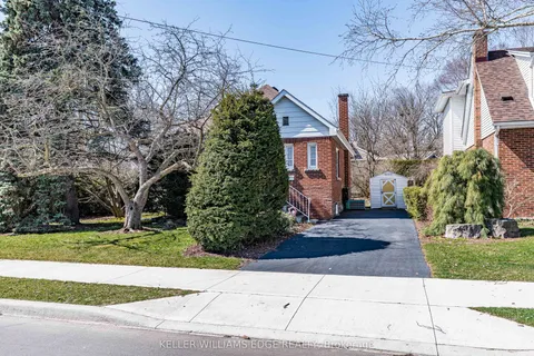 55 East Street, Hamilton, ON L9H 1P2