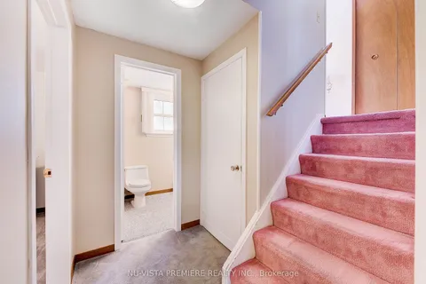 450 Three Valleys Crescent, ON N5Z 3E7