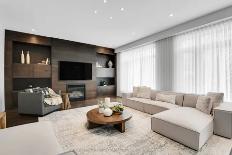 179 Gracewood Crescent, Blossom Park - Airport and Area, ON K1T 0J3
