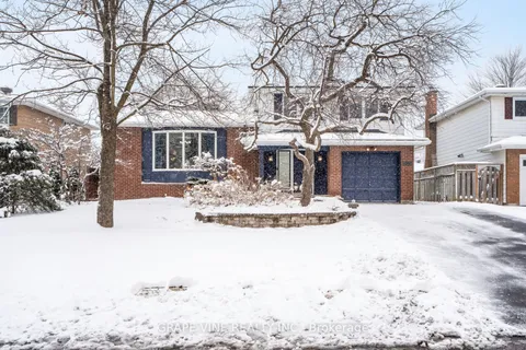 105 Westpark Drive, Blackburn Hamlet, ON K1B 3G4