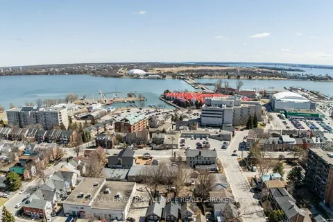 119 Montreal Street, Kingston, ON K7K 3E9