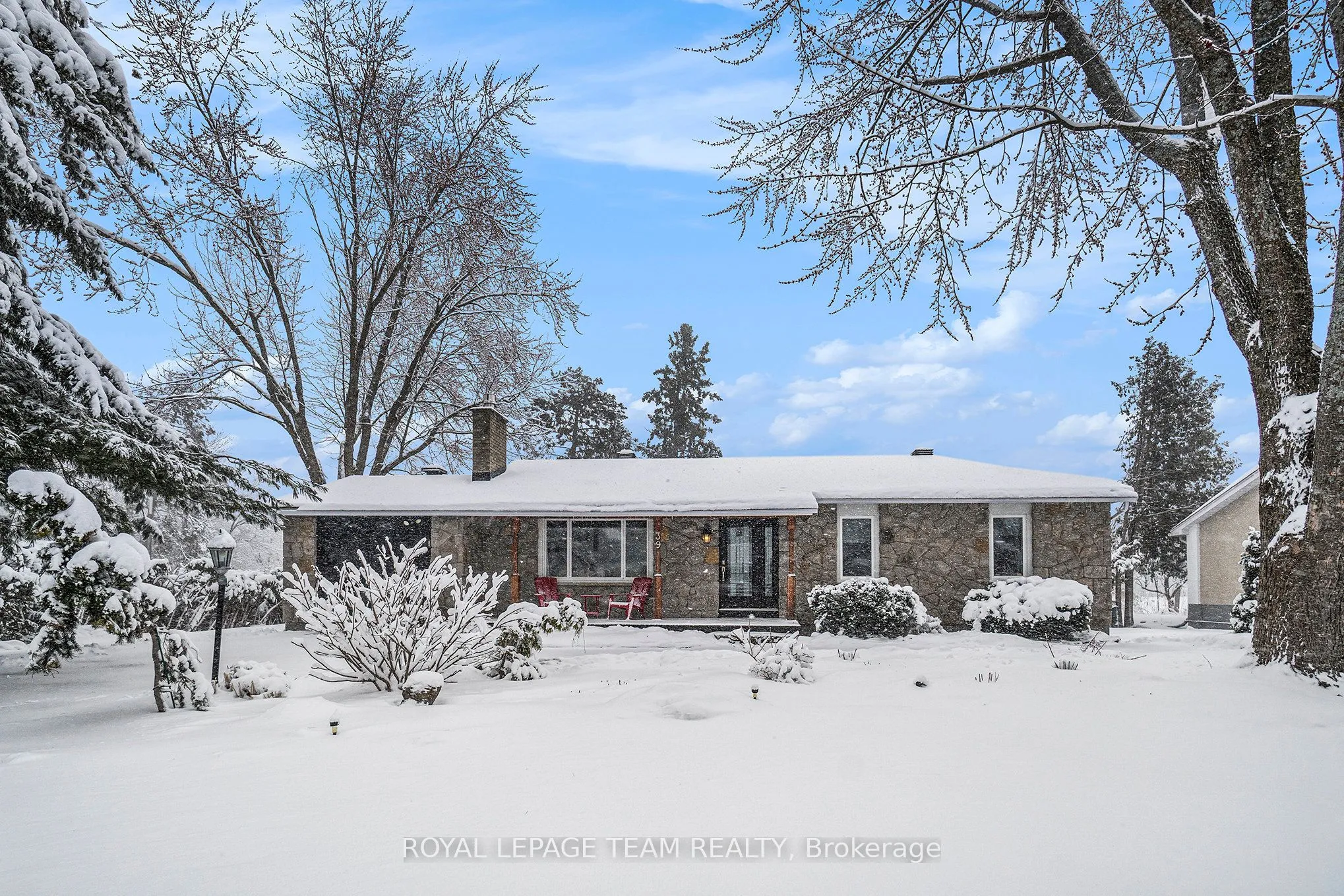 39 Cramer Drive, South of Baseline to Knoxdale, ON K2H 5X6