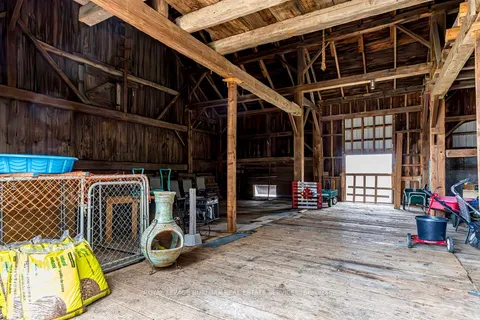 516 Concession 7 Road, Hamilton, ON L8B 1T6