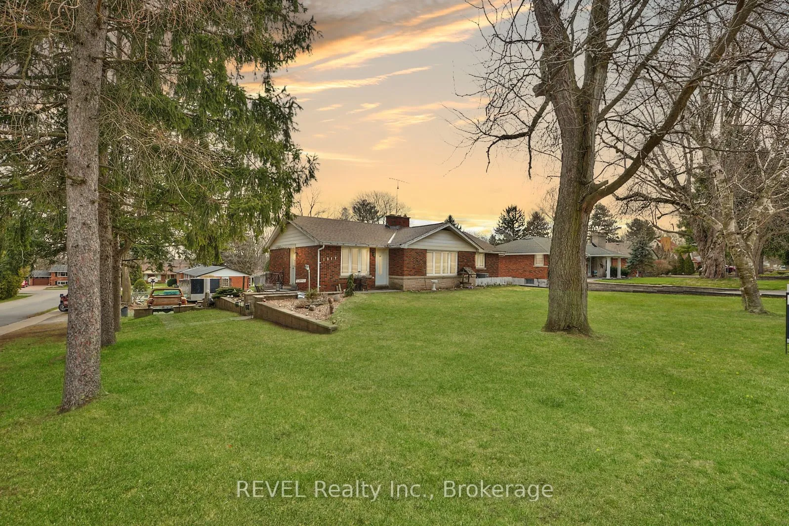 1317 Pelham Street, Pelham, ON L0S 1E0