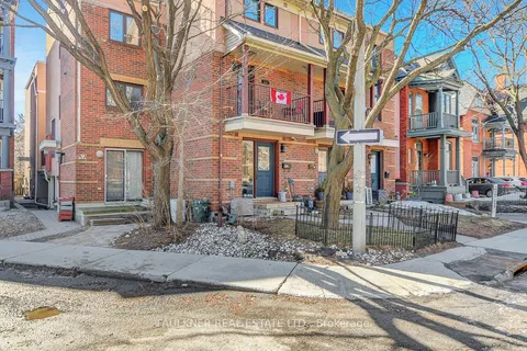 40A Maclaren Street, Ottawa Centre, ON K2P 0K4