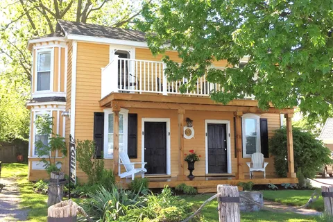 62 WEST Street, Port Colborne, ON L3K 4C8