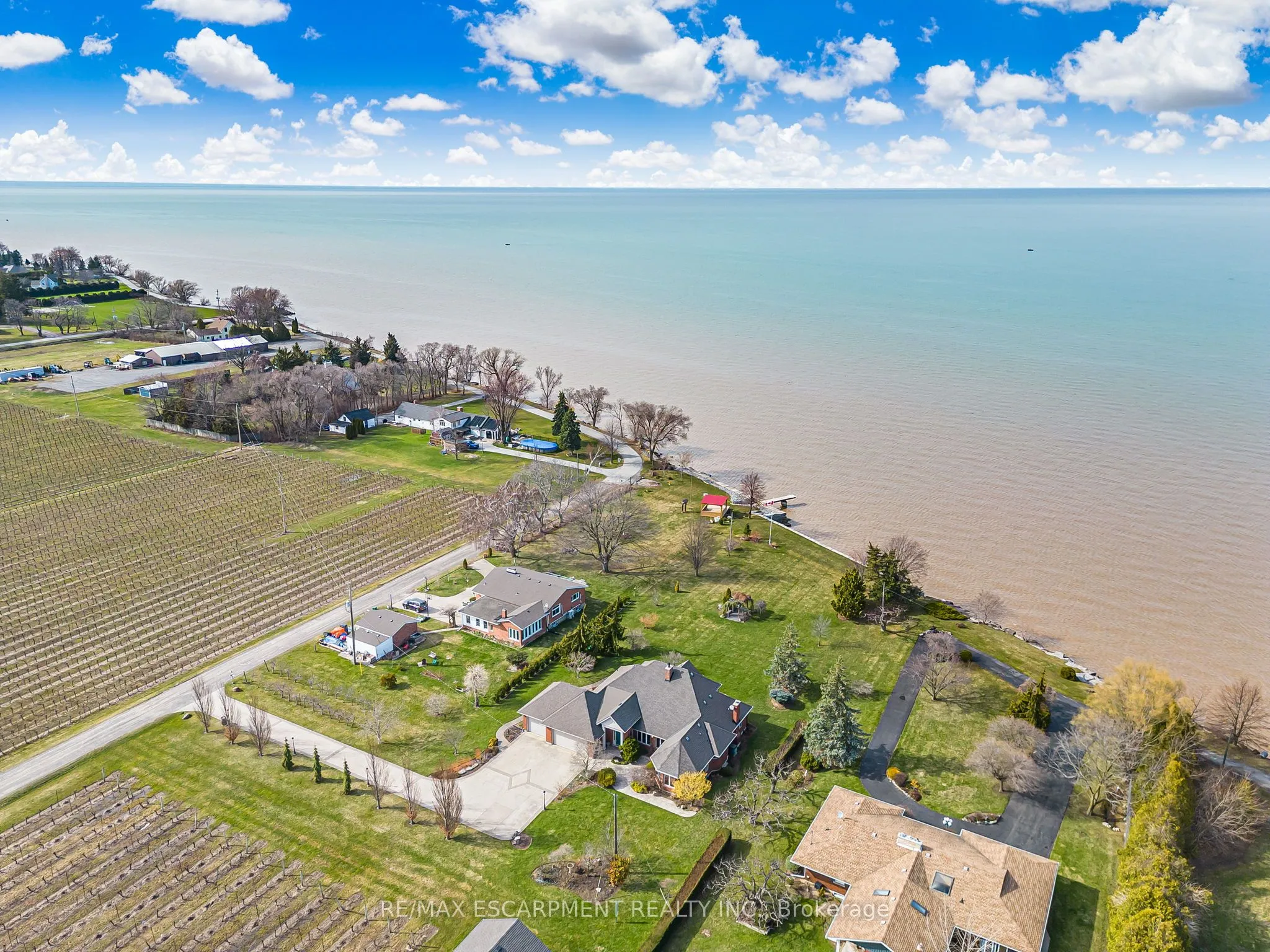 3503 Lakeshore Road, Lincoln, ON L3J 0X1