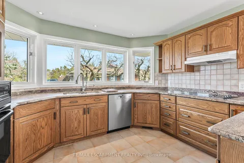 3503 Lakeshore Road, Lincoln, ON L3J 0X1