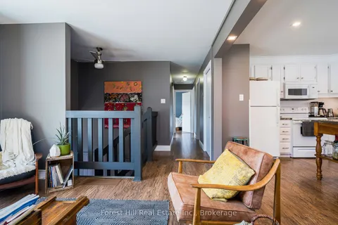 587317 9th Side Road, Blue Mountains, ON N0H 1J0