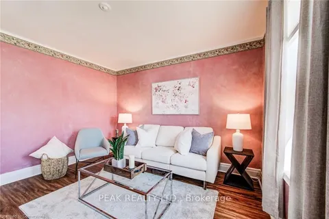 124 Elizabeth Street, Guelph, ON N1E 2X3