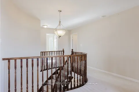 99 Hickory Grove, Belleville, ON K8N 5Z2