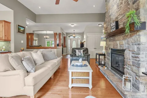 7 Jeffery Drive, Mulmur, ON L9V 3H7