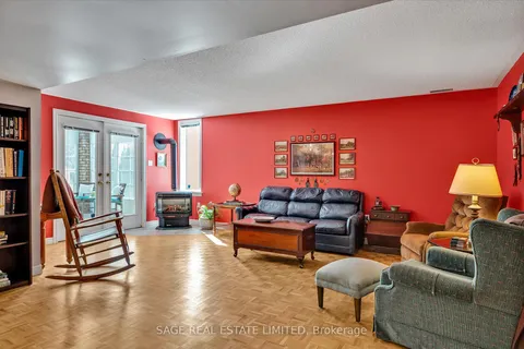 15 Hillview Drive, Kawartha Lakes, ON K0M 1A0