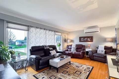 398 Kingsway Street, Kincardine, ON N2Z 1W3