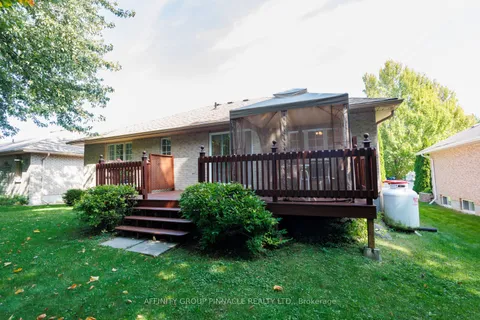 16 Hillview Drive, Kawartha Lakes, ON K0M 1A0