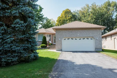 16 Hillview Drive, Kawartha Lakes, ON K0M 1A0