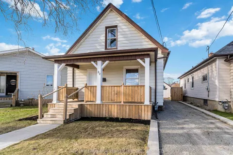 22 Bertram Street, St. Catharines, ON L2R 1A8