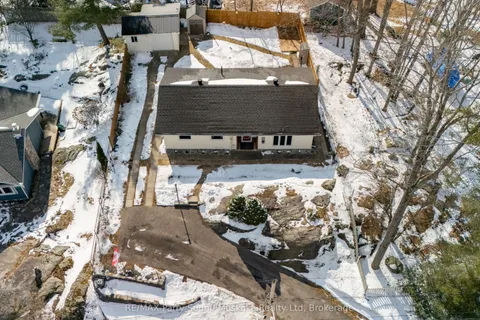 14 Burritt Street, Parry Sound, ON P2A 1N6