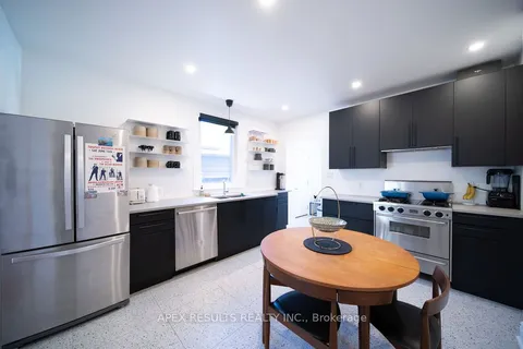 61 William Street, Hamilton, ON L8L 5T6